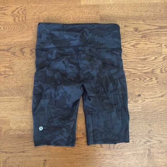 lululemon fast and free high rise shorts 10" camo black gray 4 pockets running - Picture 5 of 5
